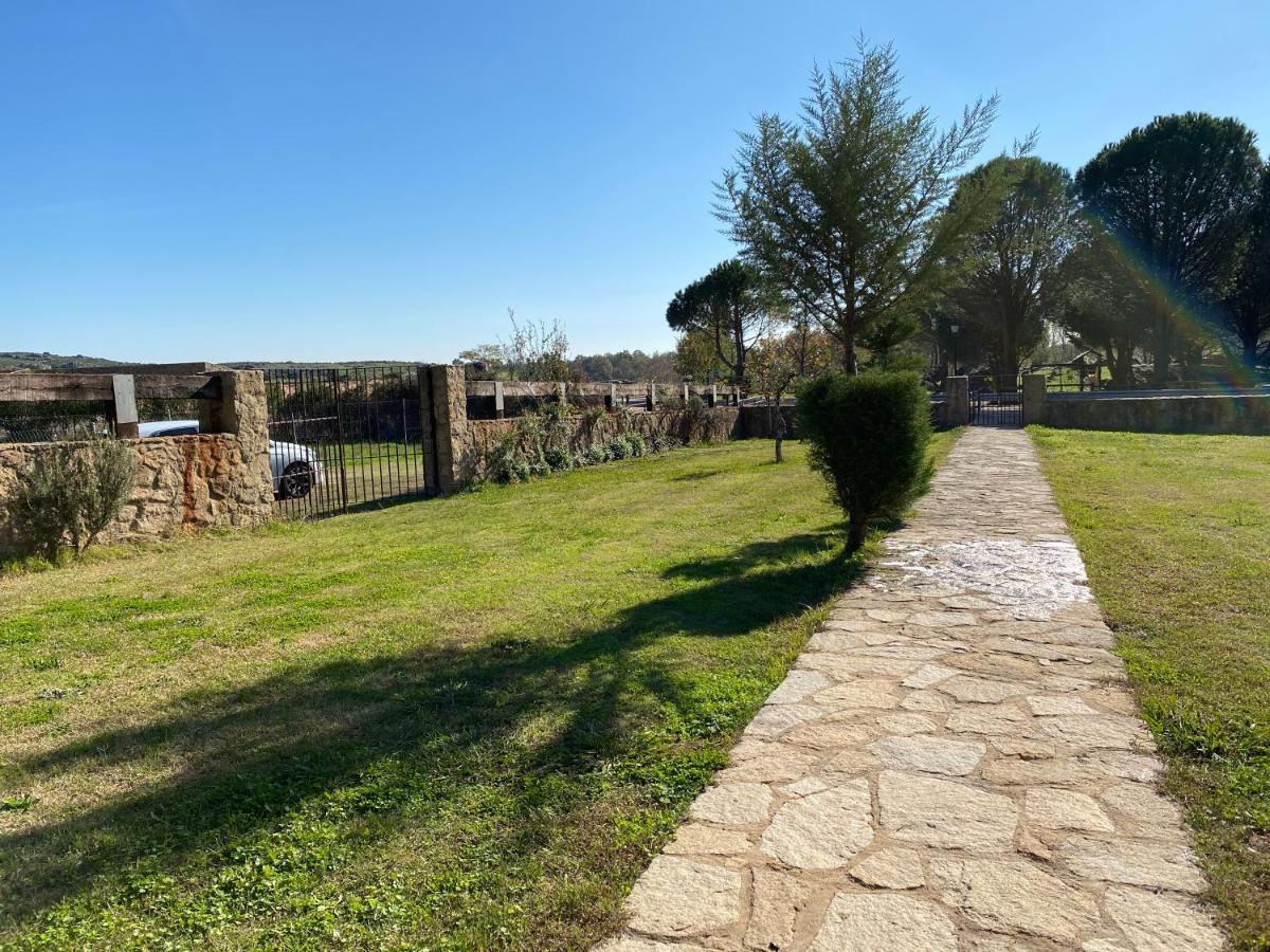 Casa Rural La Dehesa Cilleros ภายนอก รูปภาพ